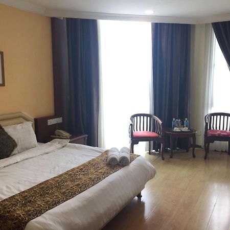 Regal Court Hotel 古晋 外观 照片
