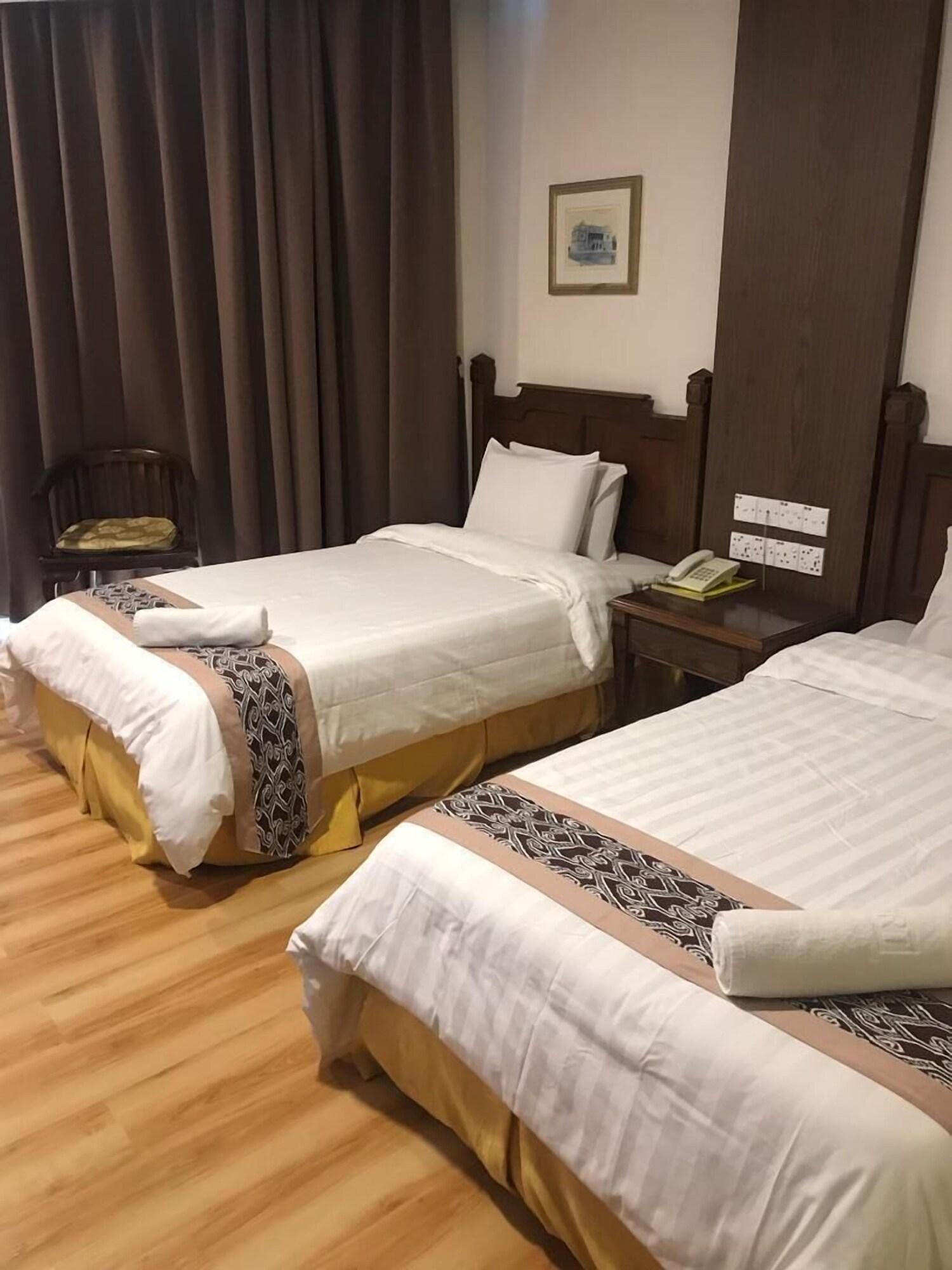Regal Court Hotel 古晋 外观 照片