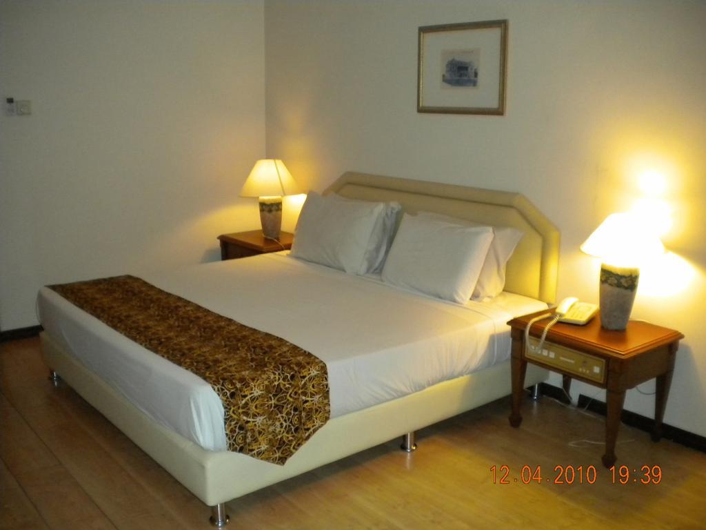 Regal Court Hotel 古晋 客房 照片