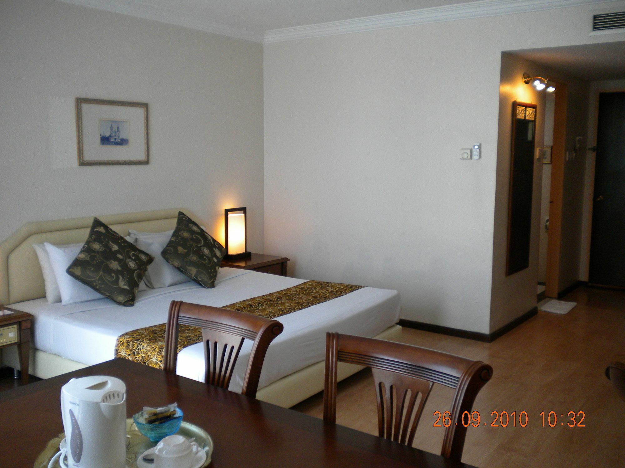 Regal Court Hotel 古晋 外观 照片